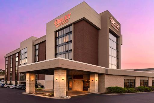 Drury Inn & Suites St. Louis-Southwest - Housity