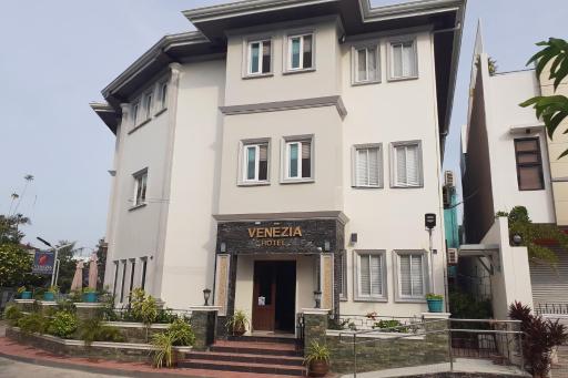 Venezia Suites Hotel Iloilo - Housity