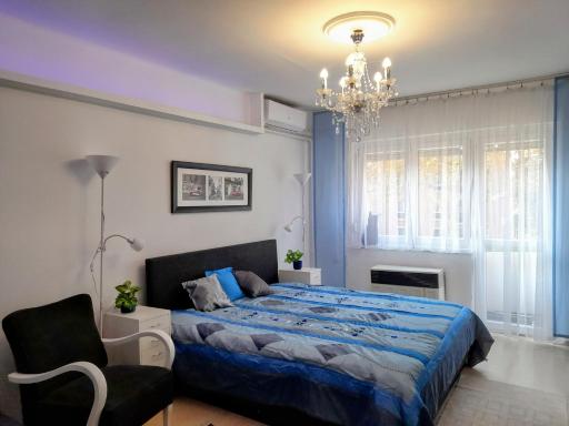Pécs Central - Housity
