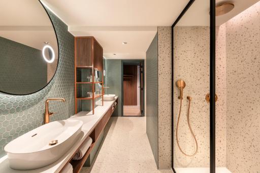 Renaissance Amsterdam Hotel - Housity