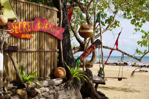 Secret Beach Bungalows - Housity