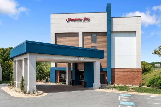 Hampton Inn Front Royal - Housity