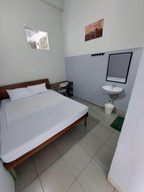 Hotel RS Cibinong - Housity