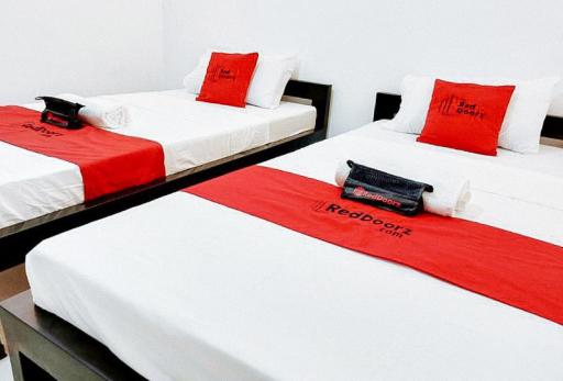 RedDoorz at San Antonio Binan Laguna - Housity