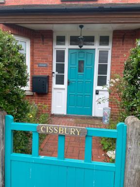 Cissbury - Housity