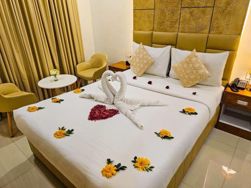 ROYAL RESIDENCY - Housity