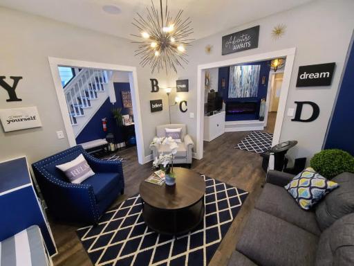 Luxury Listing - 92 Walkable Score Downtown Kzoo - Housity