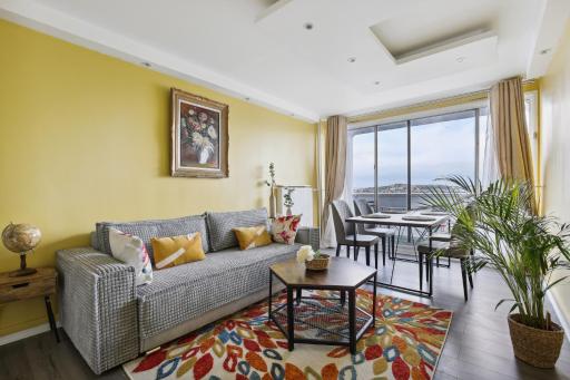 Chic and spacious apart with parking - Housity
