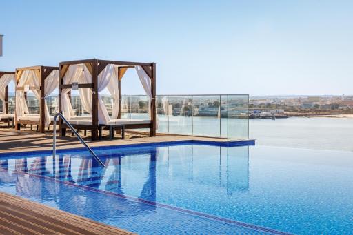 Jupiter Marina Hotel - Couples & Spa - Housity