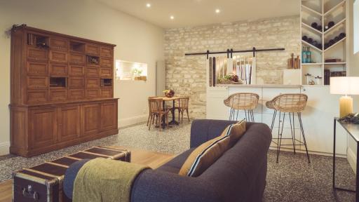Un Air de Famille - Housity