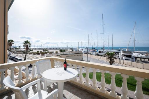 Villa Liberty with Private Beach - Housity