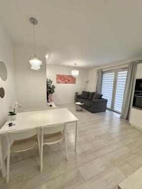 Flat4You II - Housity