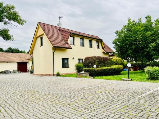 Penzion Hůrka - Housity
