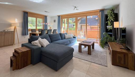 Family Frame Apartment - Housity