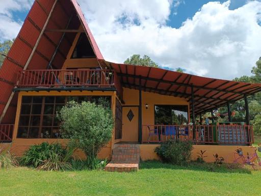 Chalets Amarelo - Housity