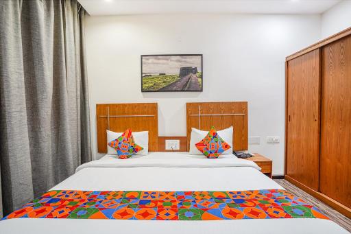 FabHotel Northern Suites - Kundalahalli Main Road - Housity