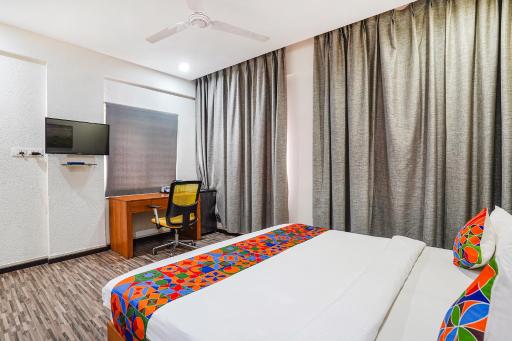FabHotel Northern Suites - Kundalahalli Main Road - Housity