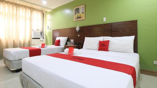 RedDoorz Plus @ Chinatown Binondo - Housity