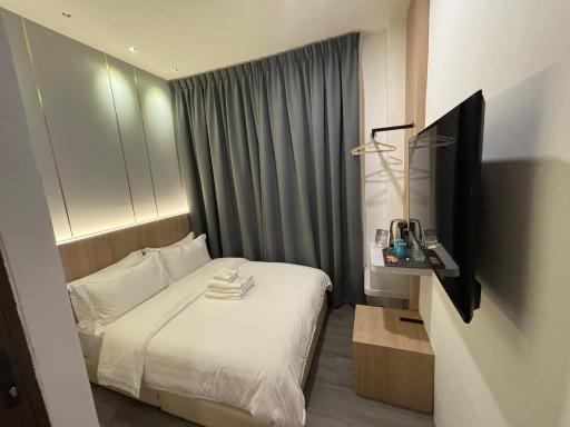 Red's Hotel - Housity
