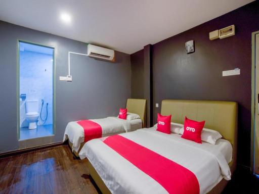 OYO 89895 Senses Budget Hotel - Housity