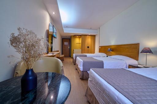 South American Copacabana Hotel - Housity