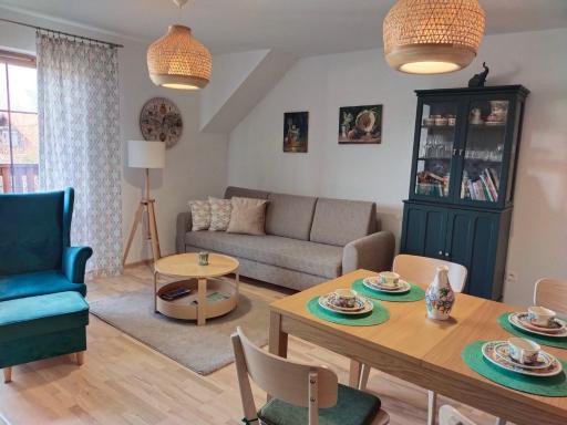 Uroczy Apartament u Mirki - Housity