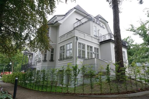 Aeronaut Suits by Pearl1 - Housity