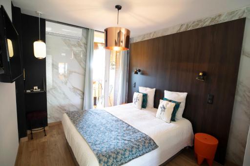 Rosie's Club - Housity