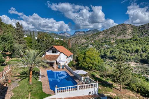 Villa Morera Bed & Breakfast - Housity