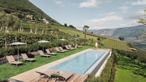 Pomella's Guesthouse - Housity
