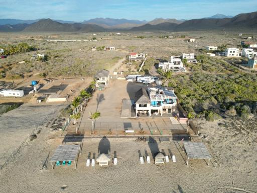 Cerritos Beach Palace Casa Gaia - Housity