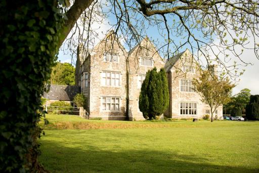 Trelawne Manor Holiday Park - Housity
