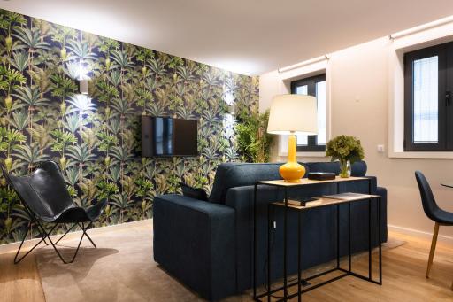 Palmeiras Apartment, by Bolhão Residences - Housity
