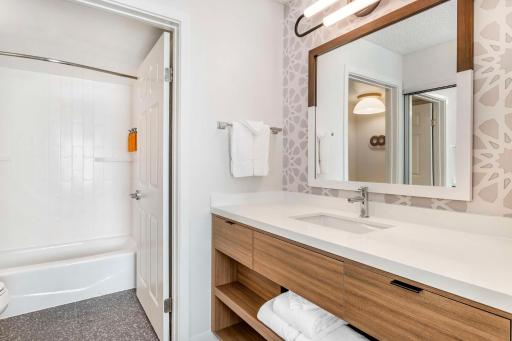 Sonesta ES Suites San Antonio Downtown Alamo Plaza - Housity