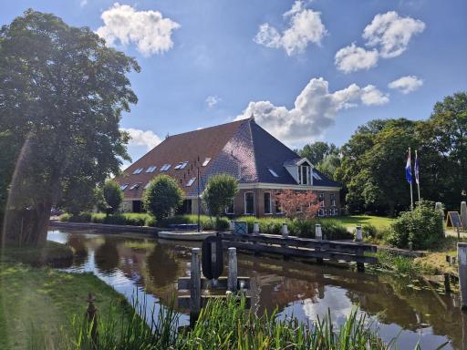 Vakantieboerderij Sneek - Housity