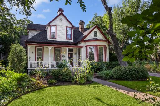 Brava House B&B - Housity
