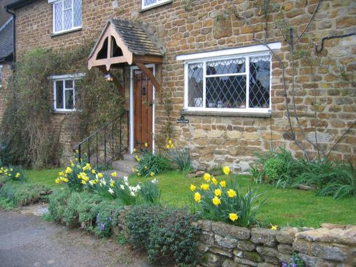 18th century cottage in Hook Norton - Housity