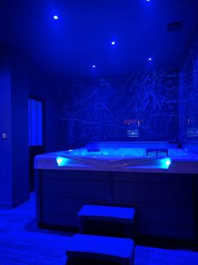 L'Ôdéboi SPA - Housity