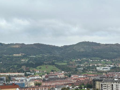 VISTAS MONTE NARANCO Apartamento CON PARKING 5euros al dia - Hizvo