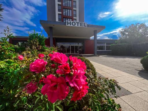 SKYHOTEL Merseburg - Housity