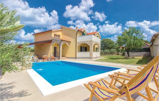 Four-Bedroom Holiday Home In Miljevci - Housity