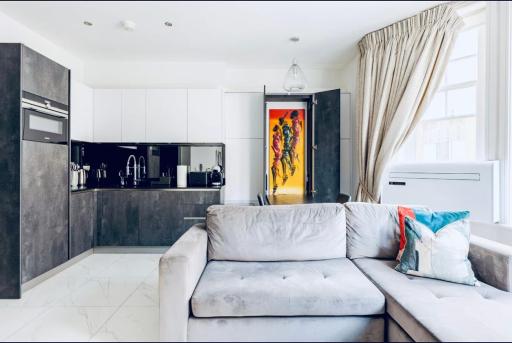 Luxury Knightsbridge apartment outside Harrods - Housity