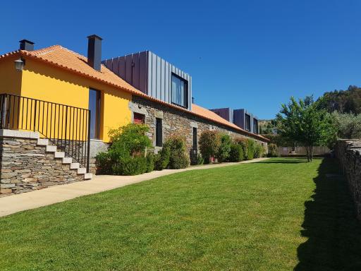 Quinta dos Avidagos AgroTurismo Mirandela - Housity