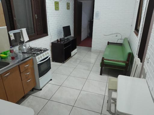 Residencial Plataforma -100m do Mar -Tramandai-Centro - Housity
