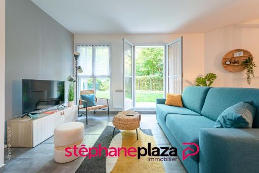 Friends and Family by Plaza proche Disneyland Paris - Housity