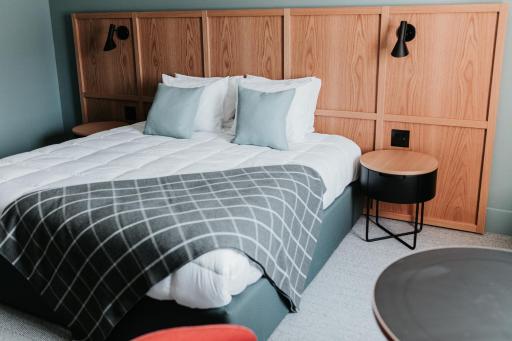 Haworth Hotel at Hope College - Housity