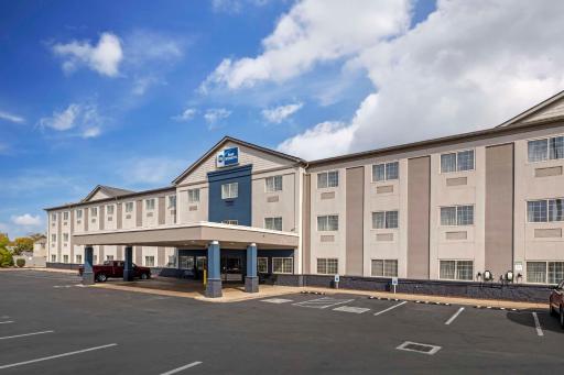 Best Western Louisville Airport Expo - Housity