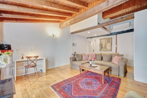 Heart of Pamplona Apartments I by clabao - Housity