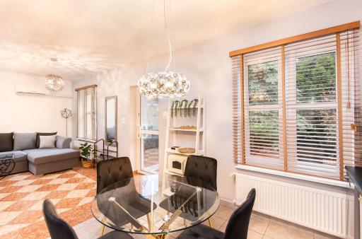 Domek blisko plazy - Housity