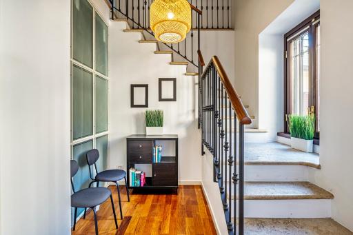 Elegant 2 bedrooms apartments near Duomo - Housity